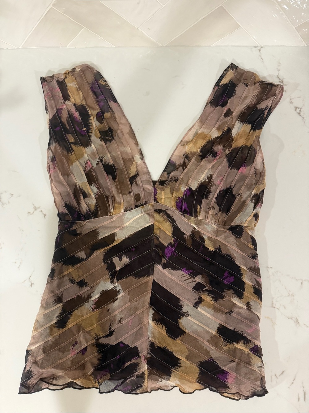 Diane Von Furstenberg silk V-Neck Printed Blouse - Taupe & Purple